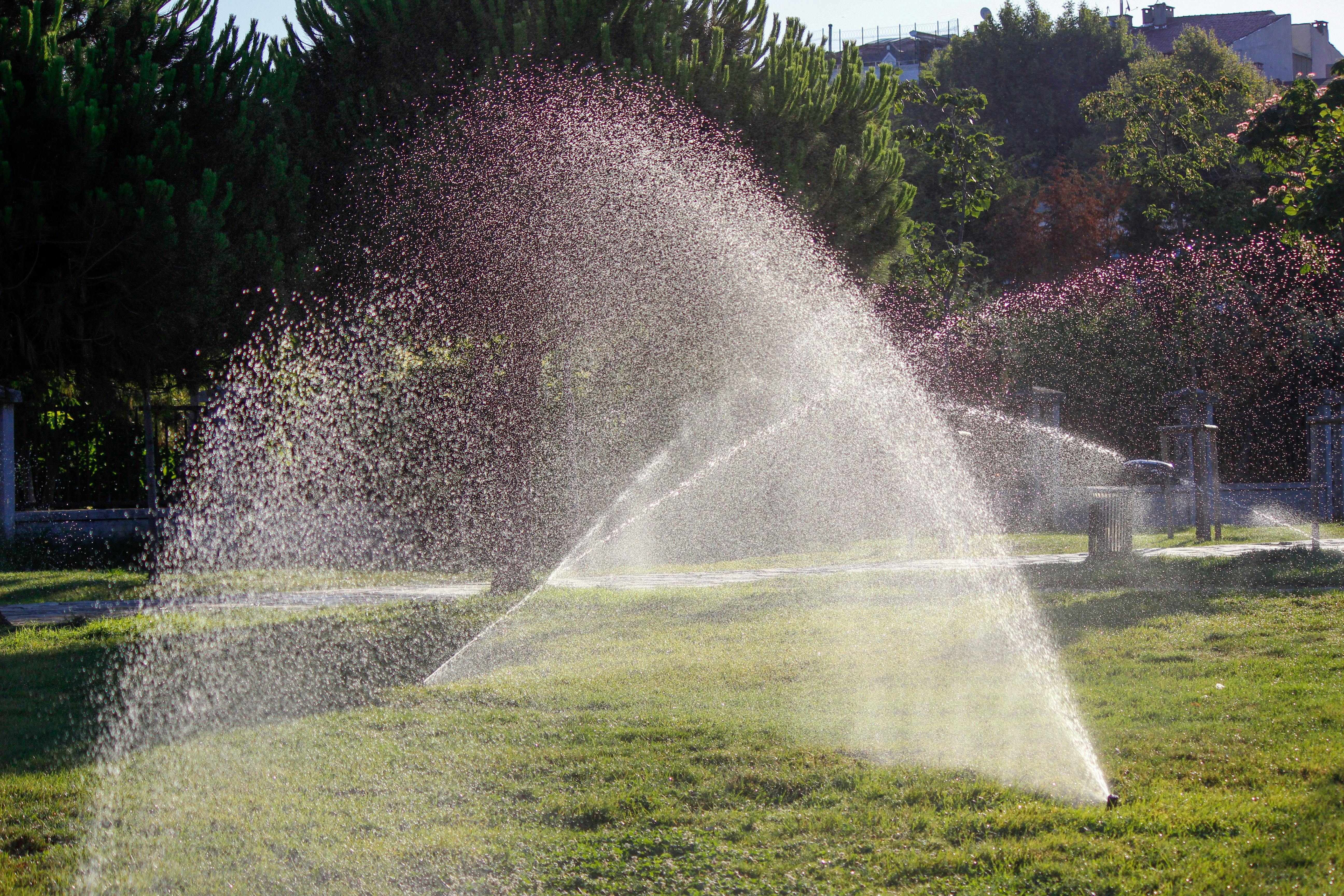 Professional lawn irrigation sprinkler